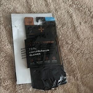 Tommie Copper Core Compression Gloves
